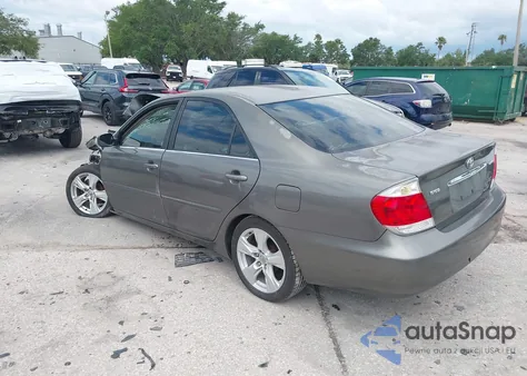 2005 Toyota Camry Std from USA, damaged, VIN 4T1BE32K95U530375